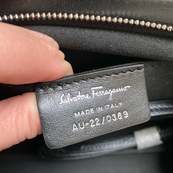 100% Authentic NWT‼️ Salvatore Ferragamo Gancini Mini Leather Clutch with Studs - Picture 4 of 11